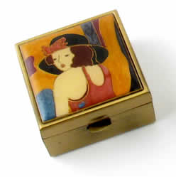 Speert Antique Brass "One Classic Lady" 2 Compartment Square Pill Box